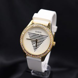 Reloj Guess para dama color blanco. Ref. Gw0530L6