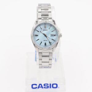 Reloj Casio Mujer Azul Pastel | Pulso Plateado