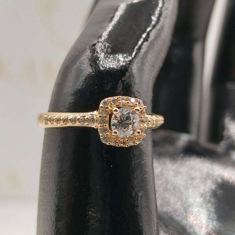 Anillo Aura | Oro 18k Nacional | Talla 8 – 3.53 gr