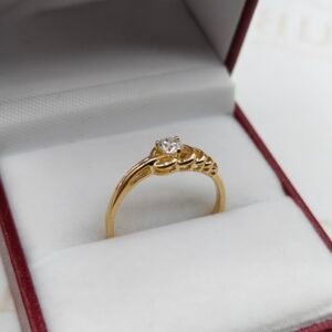 Anillo Corazón Circón Blanco | Oro 18k Nacional | Talla 7 – 1.8 g