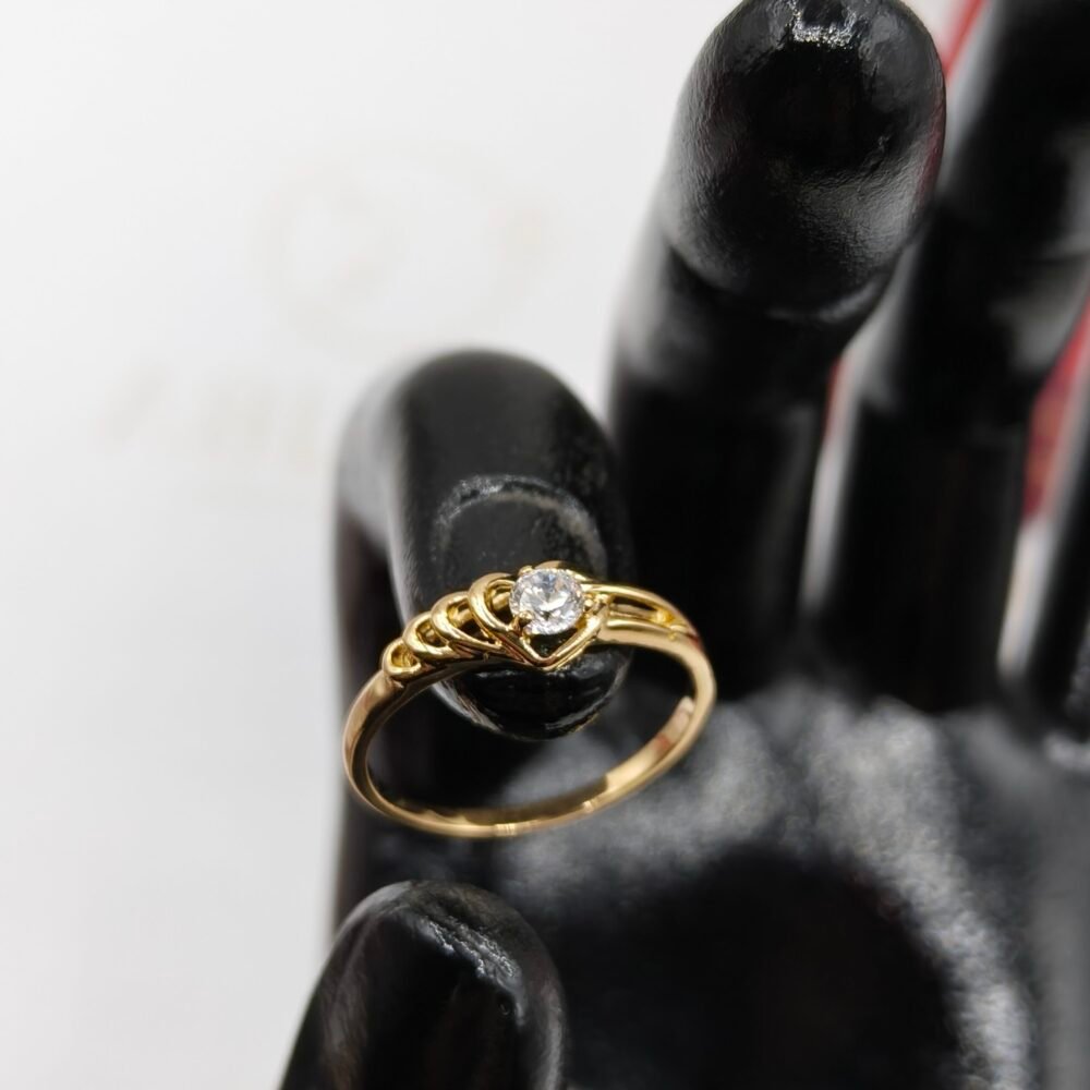 Anillo Corazón Circón Blanco | Oro 18k Nacional | Talla 7 – 1.8 g
